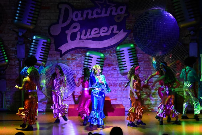 Dancing Queen un hommage a Abba by Kazadoo